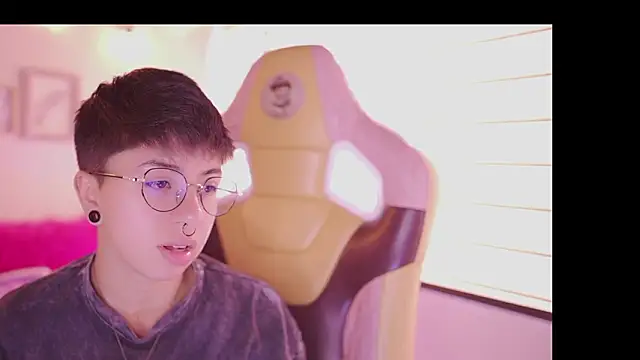 tommy blue online show from March 26, 2026, 1:06 pm