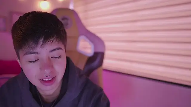 tommy blue online show from March 27, 2026, 1:22 pm