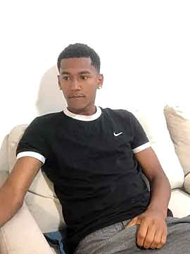 Snapshot of LexiAndDeker chatting on November 6, 2025, 5:03 pm LexiAndDeker online show from November 6, 2025, 5:03 pm