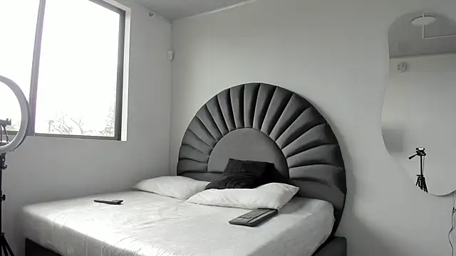 Eithan Connorr online show from November 4, 2025, 3:00 pm