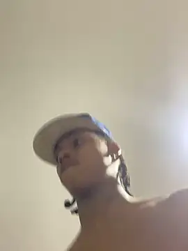 Snapshot of kyle_ivo00 chatting on March 6, 2025, 2:51 pm kyle ivo00 online show from March 6, 2025, 2:51 pm