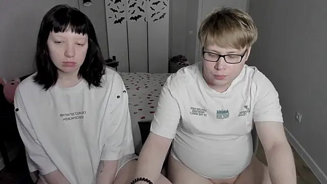 JayMollyy online show from January 18, 2026, 4:44 pm