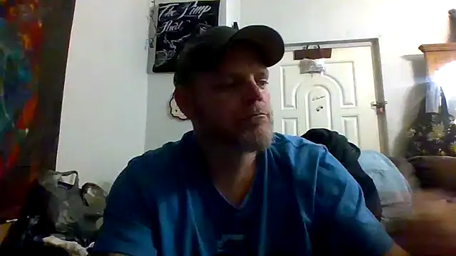 Snapshot of eatthatpussy420 chatting on March 17, 2025, 6:21 pm eatthatpussy420 online show from March 17, 2025, 6:21 pm