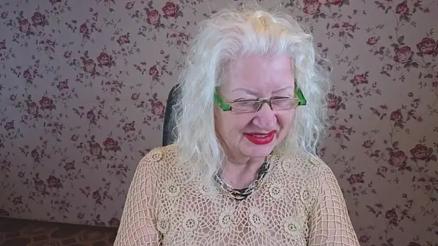 Maya Mayflower online show from September 25, 2025, 4:16 am