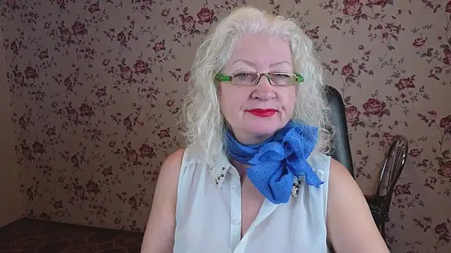 Maya Mayflower online show from November 10, 2025, 4:11 am