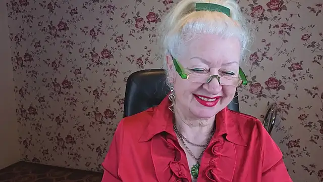 Maya Mayflower online show from December 14, 2025, 4:07 am