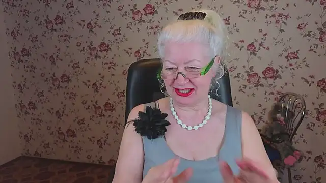 Maya Mayflower online show from March 9, 2026, 2:59 am