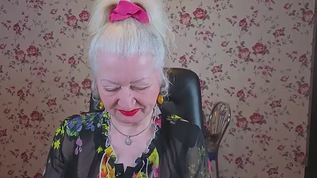 Maya Mayflower online show from April 4, 2026, 3:05 am