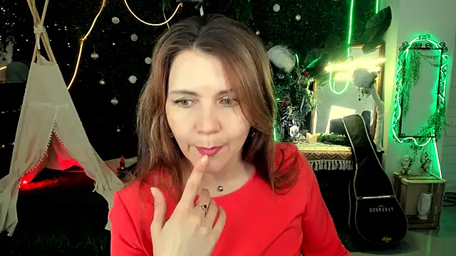 NicoleHitman online show from March 28, 2026, 1:11 pm