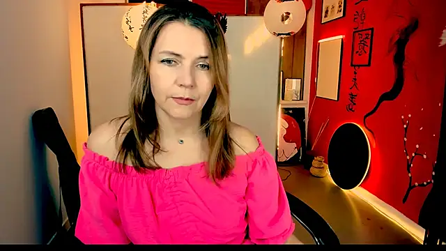 NicoleHitman online show from April 5, 2026, 1:08 pm