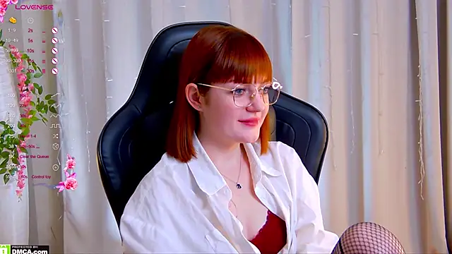 Ashley Nicks online show from October 27, 2025, 2:04 am