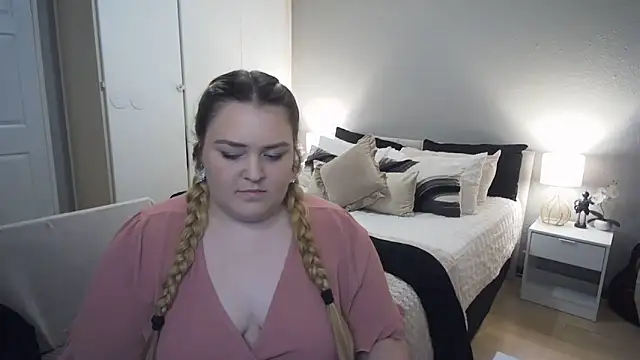 Neytjie online show from November 29, 2025, 6:00 pm