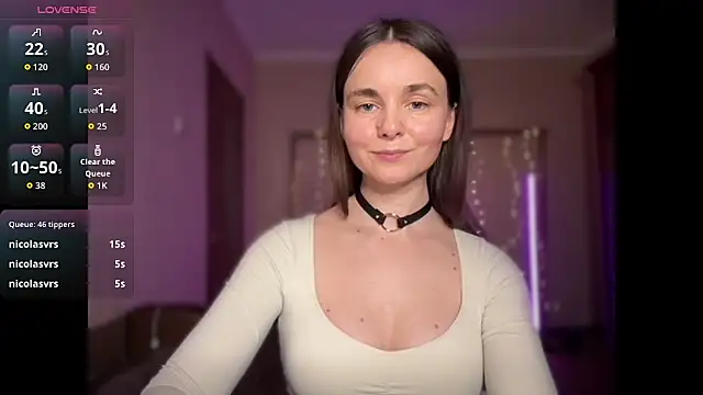 lanaloulou online show from June 22, 2026, 12:24 am