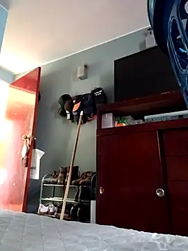 Ariana Rodriguez online show from November 7, 2025, 3:34 pm