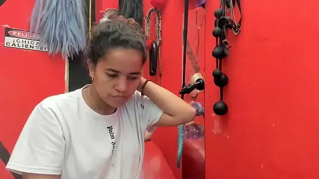 emma morgan 1 online show from October 2, 2025, 2:24 pm