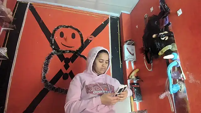 emma morgan 1 online show from November 13, 2025, 10:47 am