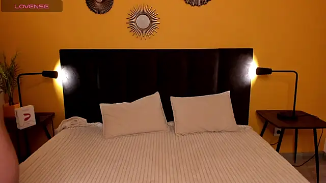 Jessie Curlyy online show from October 6, 2025, 3:04 am