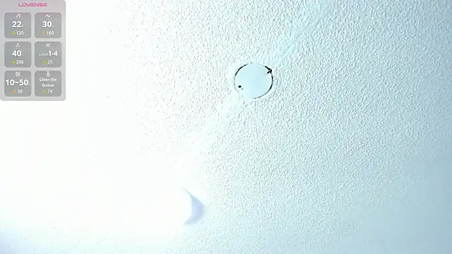 Snapshot of Cristal_Velle chatting on February 25, 2026, 1:10 pm Cristal Velle online show from February 25, 2026, 1:10 pm