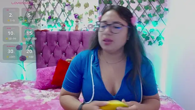 Anny  cute online show from March 20, 2025, 12:32 pm