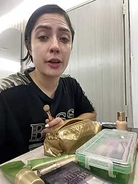 isabella winkler online show from March 7, 2026, 10:45 am