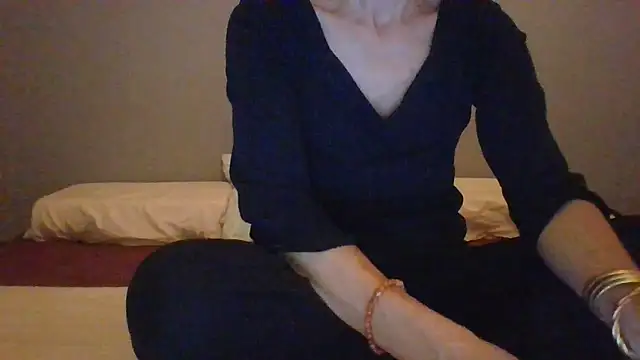 Valentinette online show from November 29, 2025, 9:07 pm