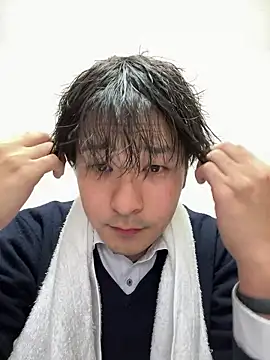 waka3232 online show from December 19, 2025, 2:07 am