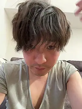 Snapshot of waka3232 chatting on May 19, 2026, 9:37 am waka3232 online show from May 19, 2026, 9:37 am