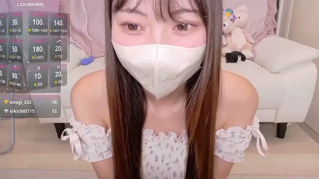 Snapshot of Ran-o0_0o chatting on October 19, 2025, 12:11 am Ran-o0 0o online show from October 19, 2025, 12:11 am