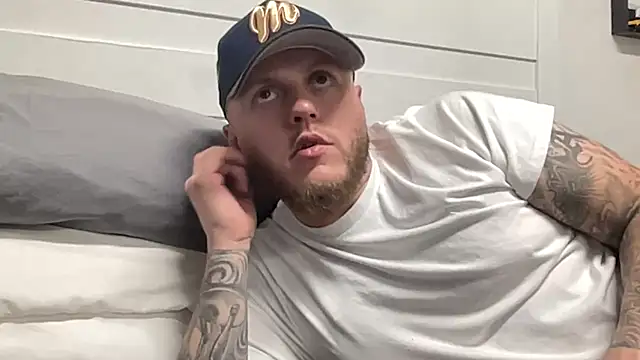 Thegreatwhitepipe online show from November 10, 2025, 11:42 am