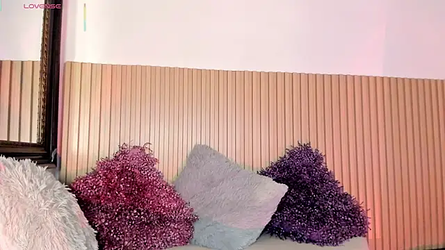 adalinarusell  online show from March 17, 2026, 11:13 am