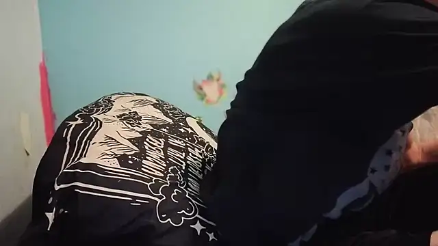 Ilovepussy1911 online show from June 10, 2026, 6:45 am
