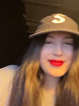 Snapshot of Malena_Blanco chatting on March 22, 2025, 2:47 pm Malena Blanco online show from March 22, 2025, 2:47 pm