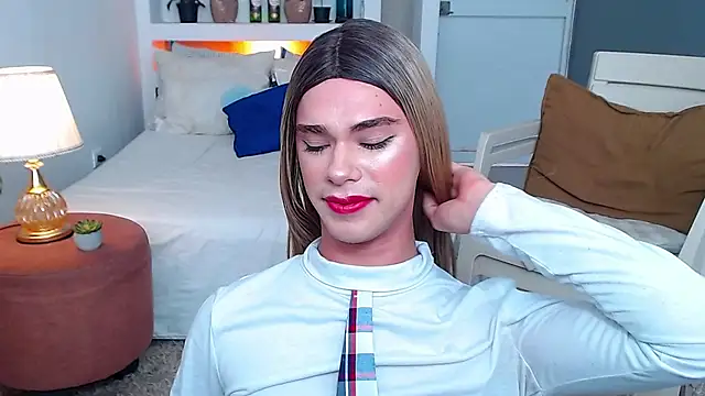 juanes puthee online show from November 24, 2025, 6:29 pm