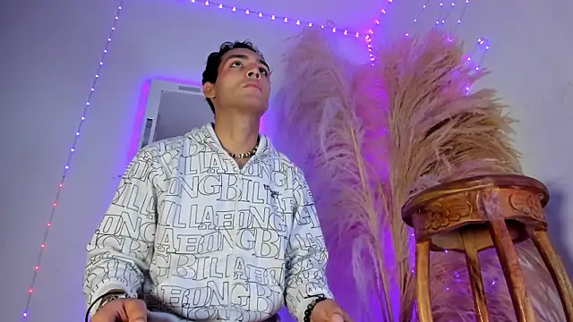 arthemisa hot online show from October 1, 2025, 1:17 pm