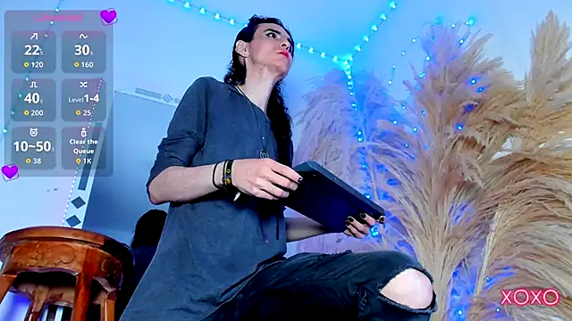 arthemisa hot online show from October 3, 2025, 1:19 pm