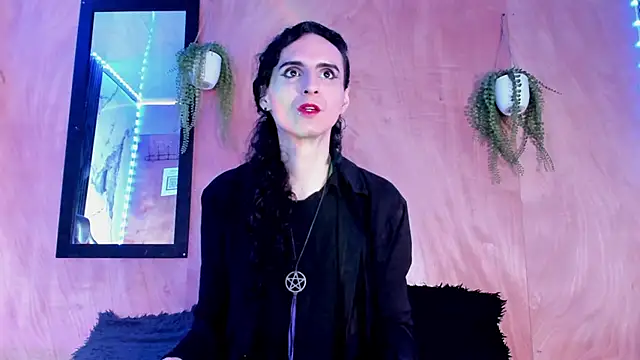 arthemisa hot online show from November 6, 2025, 1:34 pm