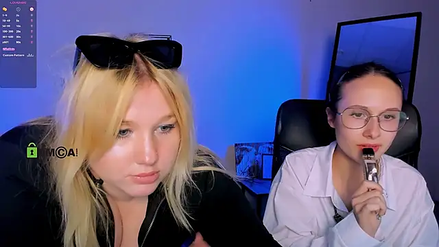 Snapshot of mona_cloud chatting on October 3, 2025, 11:24 pm mona cloud online show from October 3, 2025, 11:24 pm