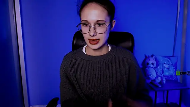 Snapshot of mona_cloud chatting on October 9, 2025, 7:45 pm mona cloud online show from October 9, 2025, 7:45 pm