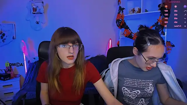 Snapshot of mona_cloud chatting on October 28, 2025, 8:00 pm mona cloud online show from October 28, 2025, 8:00 pm