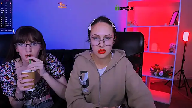 Snapshot of mona_cloud chatting on November 5, 2025, 7:58 pm mona cloud online show from November 5, 2025, 7:58 pm