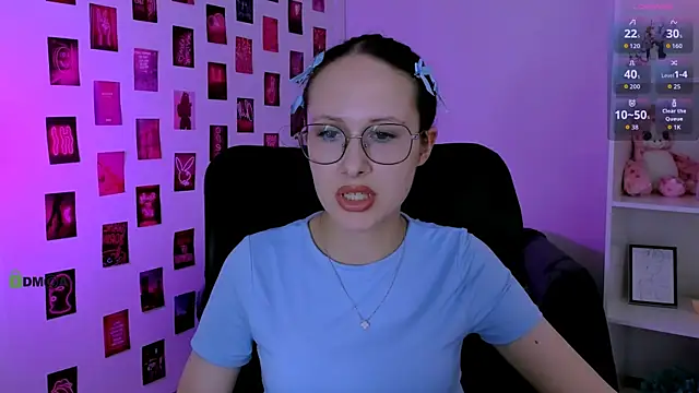 Snapshot of mona_cloud chatting on July 28, 2026, 7:39 pm mona cloud online show from July 28, 2026, 7:39 pm