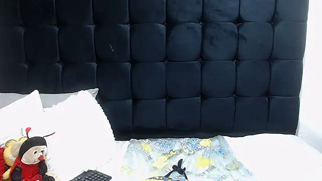 TaurusClitCake online show from October 6, 2025, 6:55 am