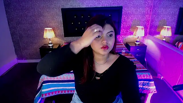 Scarlett  Johanson online show from March 11, 2025, 3:26 am