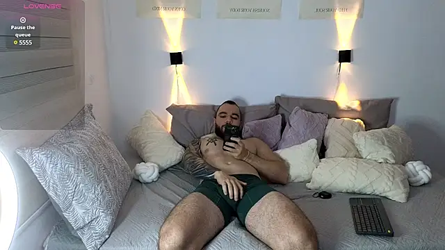 Isaac Carter online show from March 14, 2025, 10:18 am