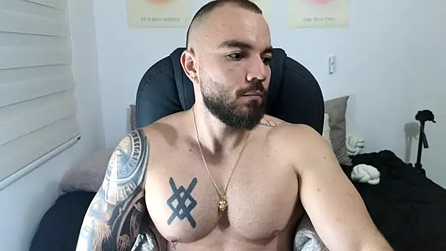 Isaac Carter online show from November 14, 2025, 11:09 am