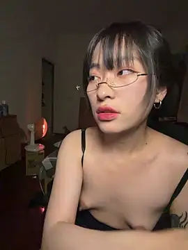 Snapshot of 214Jun chatting on March 8, 2026, 4:33 pm 214Jun online show from March 8, 2026, 4:33 pm