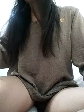 saraaxx1 online show from March 21, 2026, 8:23 pm