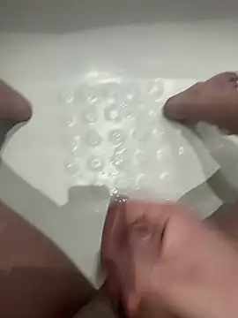 chrisssssss24 online show from March 7, 2025, 2:46 am