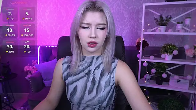 SelenaIris online show from October 12, 2025, 7:29 am