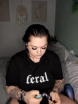 Saucy-Serenity online show from March 26, 2026, 9:20 pm